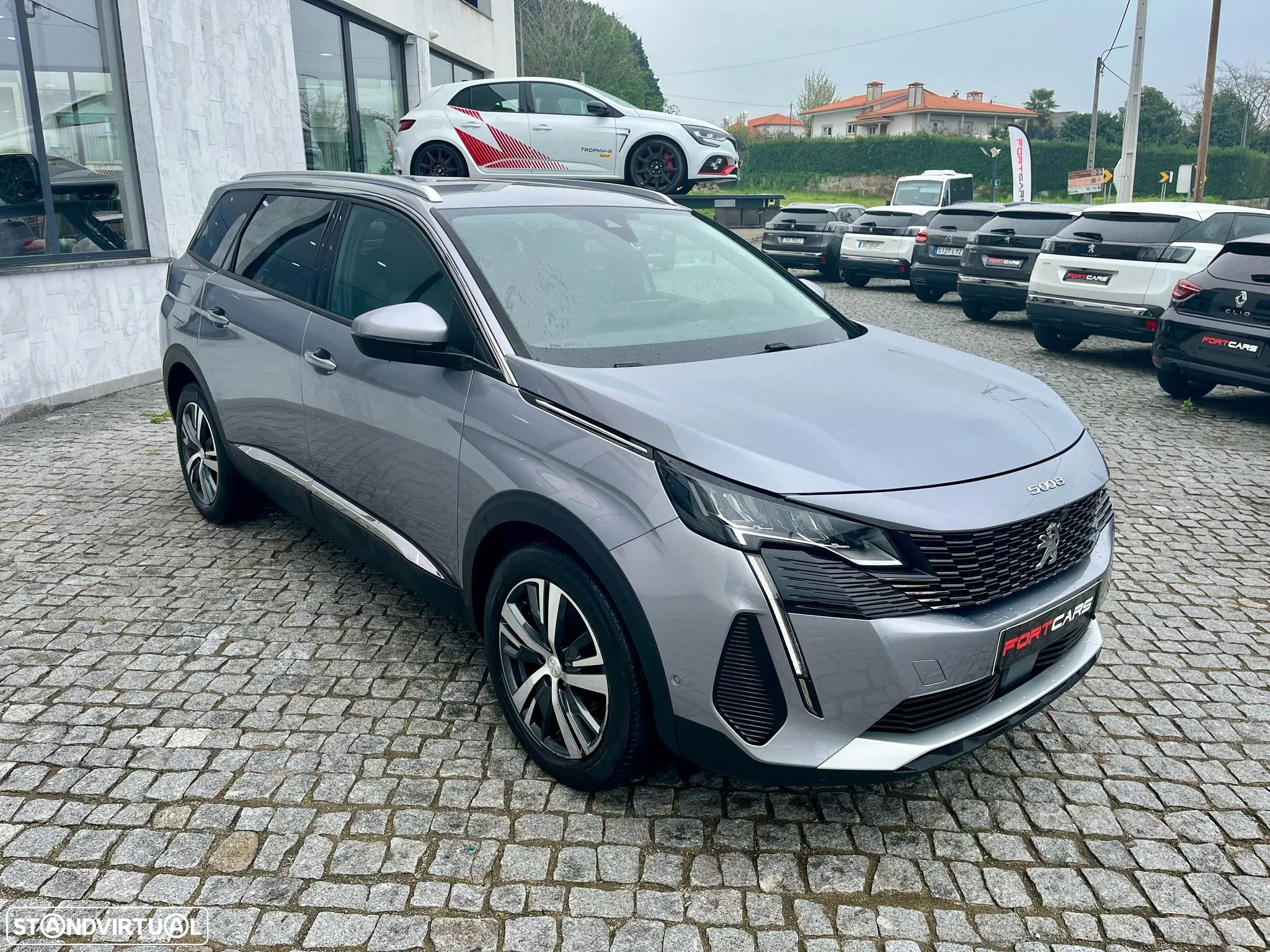 Peugeot 5008 1.5 BlueHDi Allure - 4