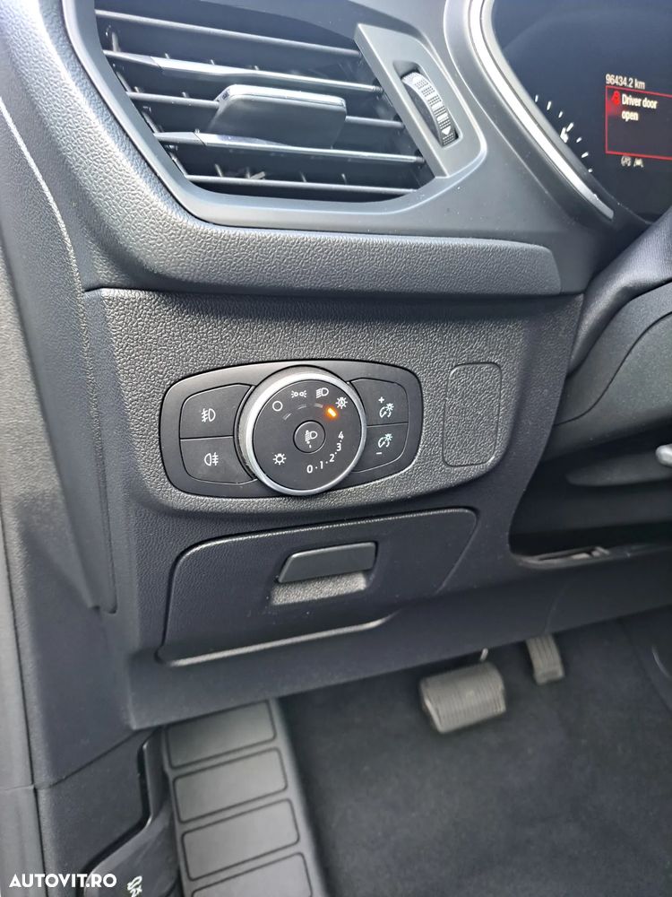 Ford Focus 1.5 EcoBlue Titanium - 26