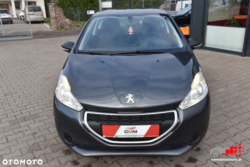 Peugeot 208 - 6