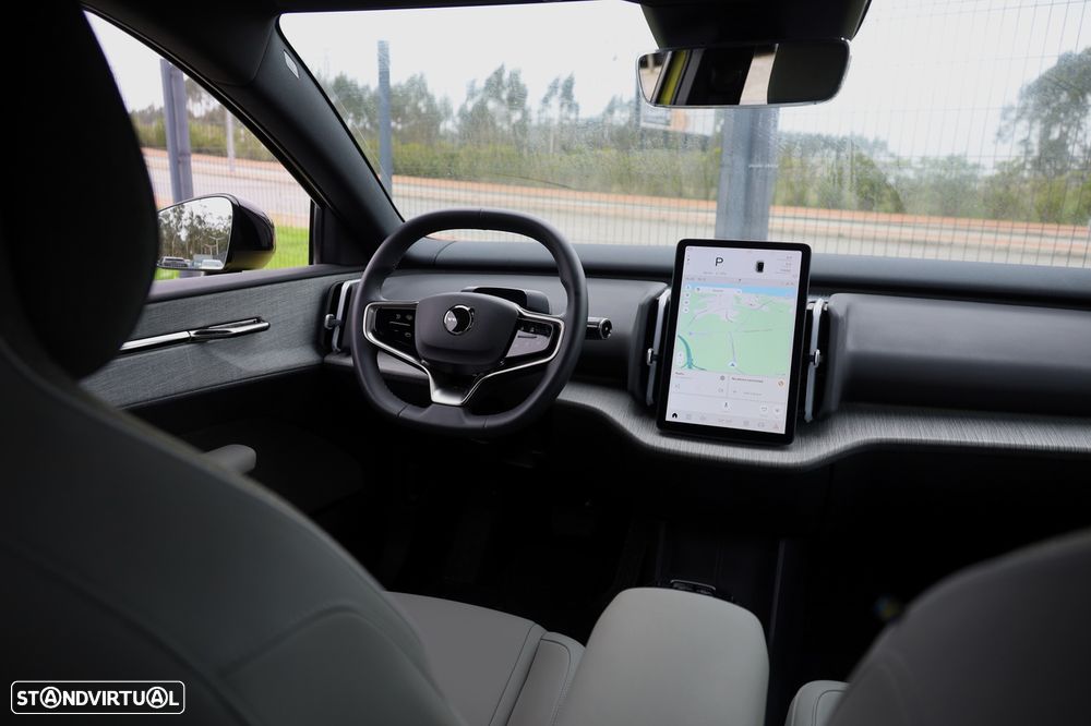 Volvo EX30 69 kWh Single Motor Extended Range Plus - 18