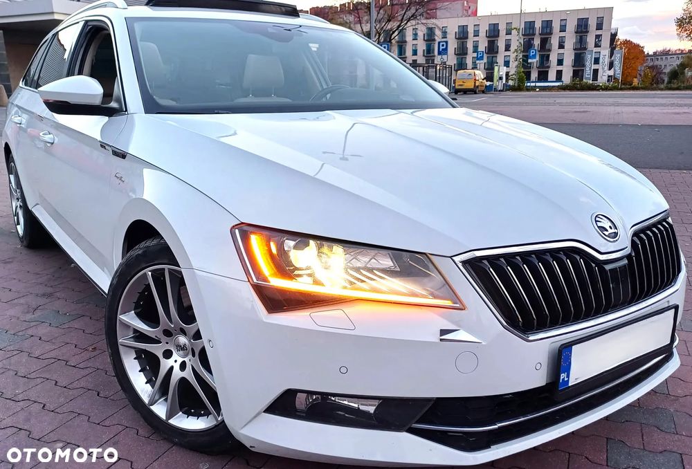 Skoda Superb Combi 2.0 TSI 4x4 DSG L&K - 17