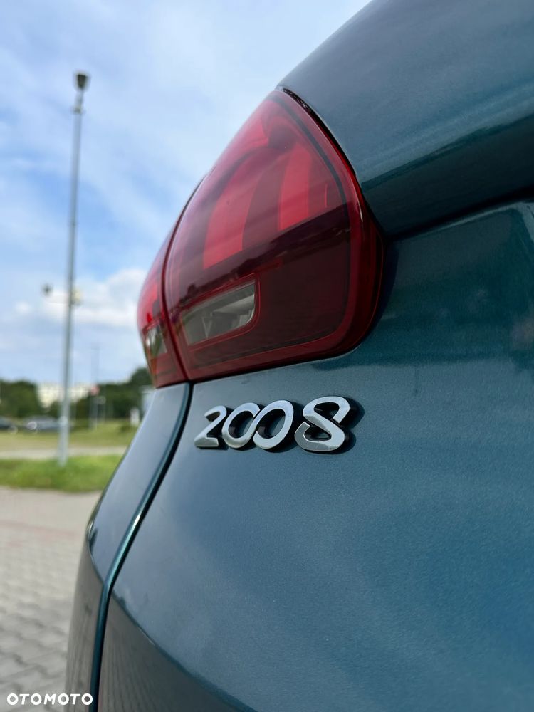 Peugeot 2008 1.2 Pure Tech Allure S&S EAT6 - 7