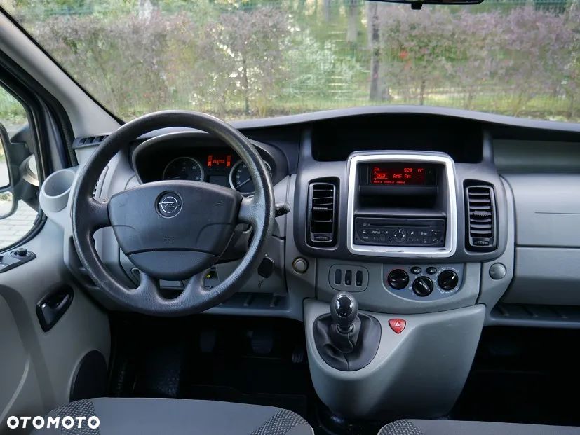 Opel Vivaro - 9