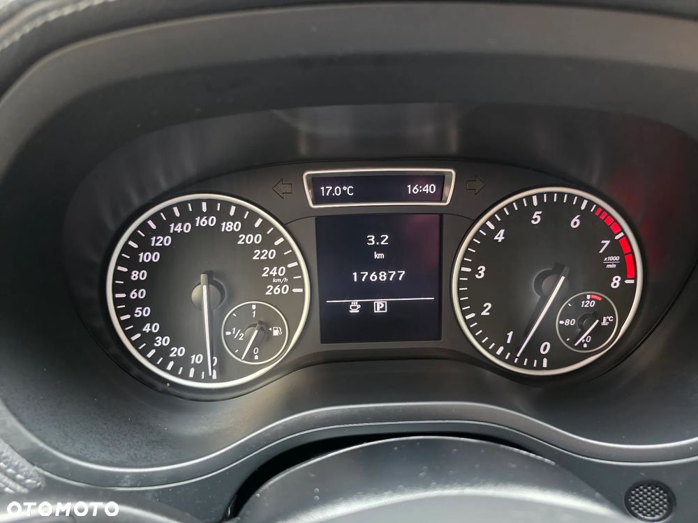 Mercedes-Benz Klasa B 180 AMG Line - 12
