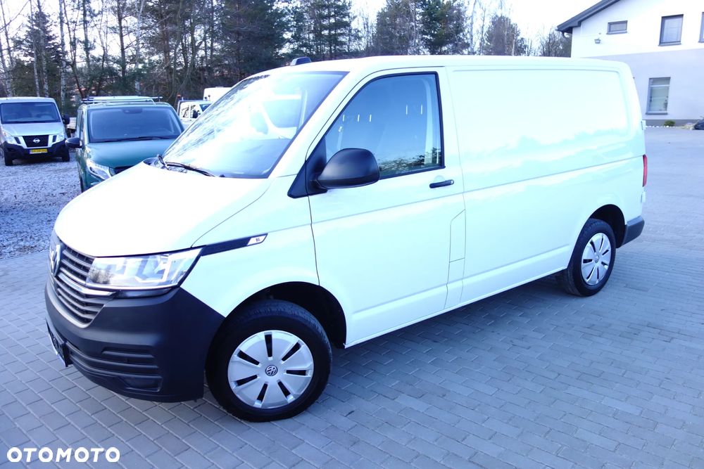 Volkswagen Transporter  T6 Automat 2.0 TDI 150 KM  L1H1 Klima Webasto - 27