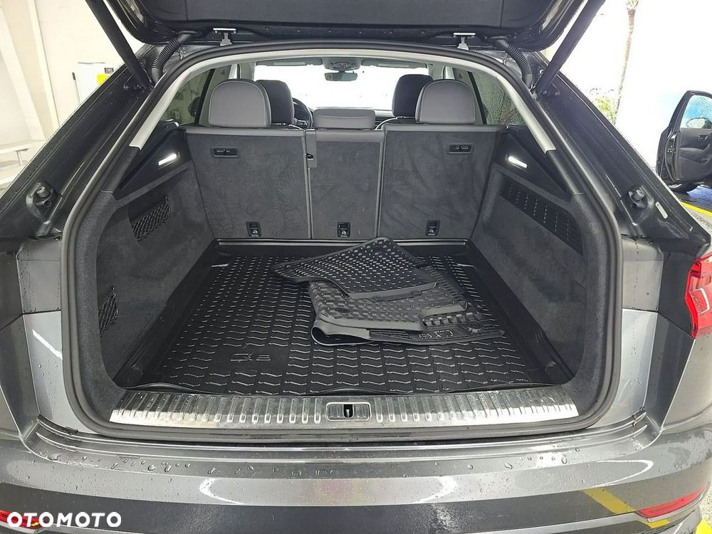 Audi Q8 - 18