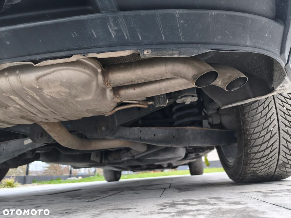 Volkswagen Sharan 2.0 TDI DSG 4MOTION (BlueMotion Technology) Comfortline - 25