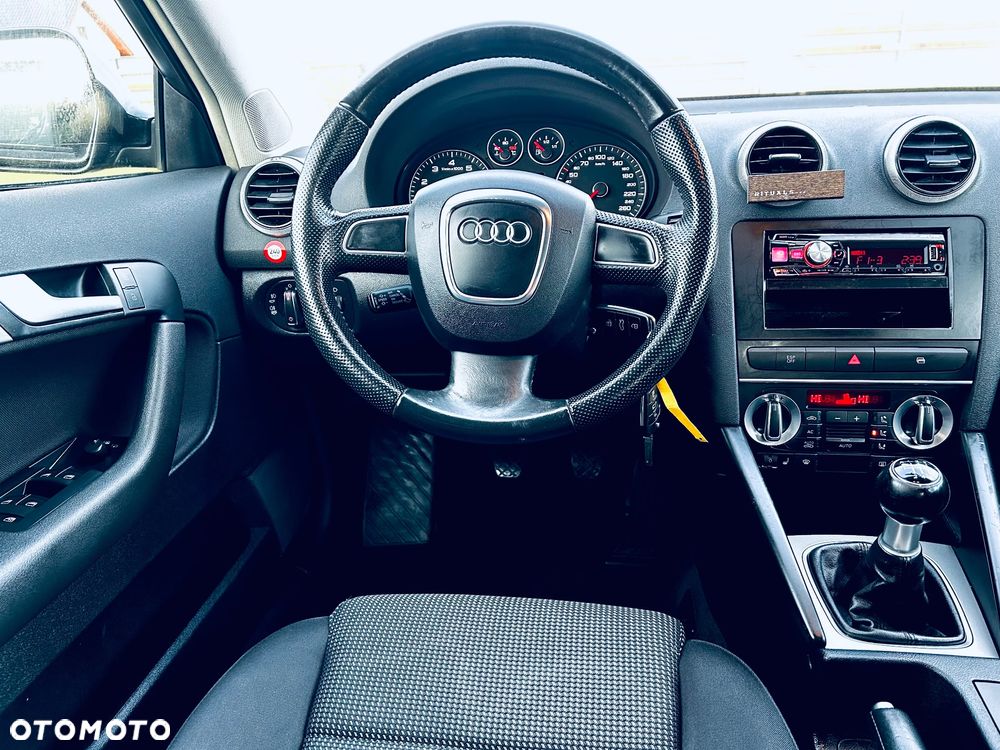 Audi A3 Sportback 1.4 TFSI Ambition - 18