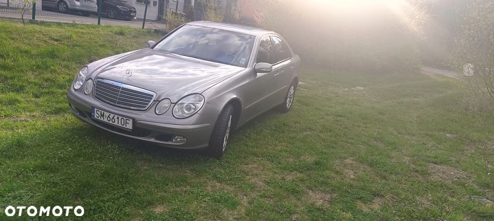 Mercedes-Benz Klasa E 200 Kompressor Classic - 4