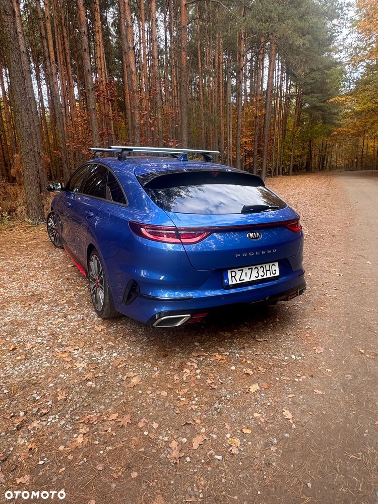 Kia ProCeed 1.6 T-GDI GT DCT - 3