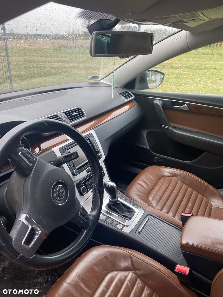 Volkswagen Passat 2.0 TDI Comfortline DSG - 9