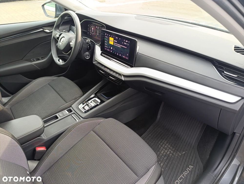 Skoda Octavia 2.0 TDI Selection DSG - 19