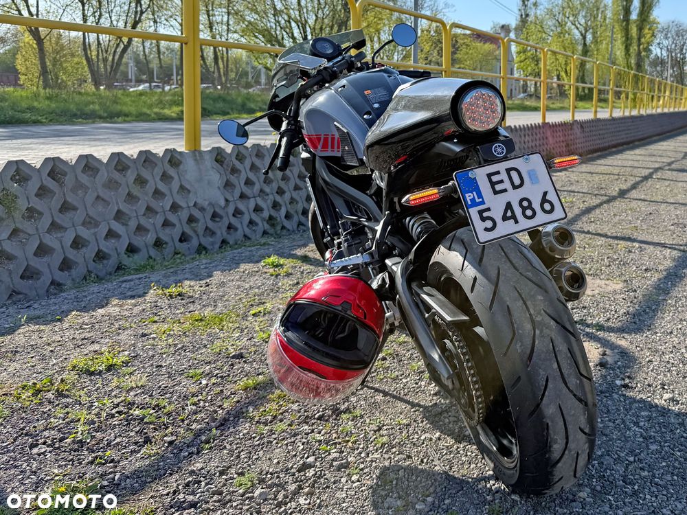 Yamaha XSR - 4