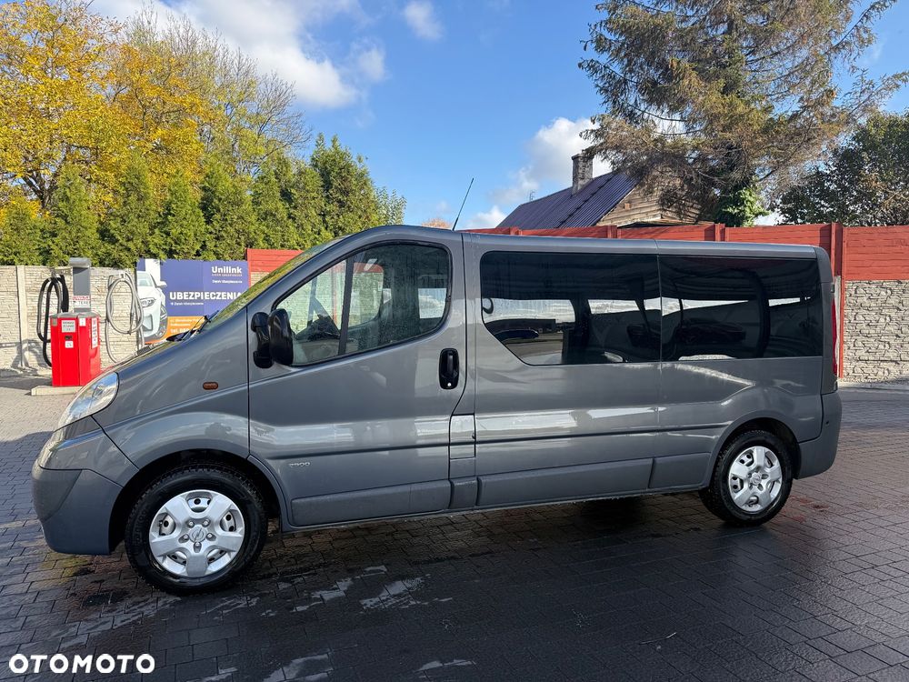 Opel Vivaro 2012 photo 5