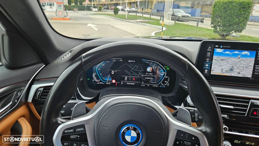 BMW 530 e Pack Desportivo M - 10