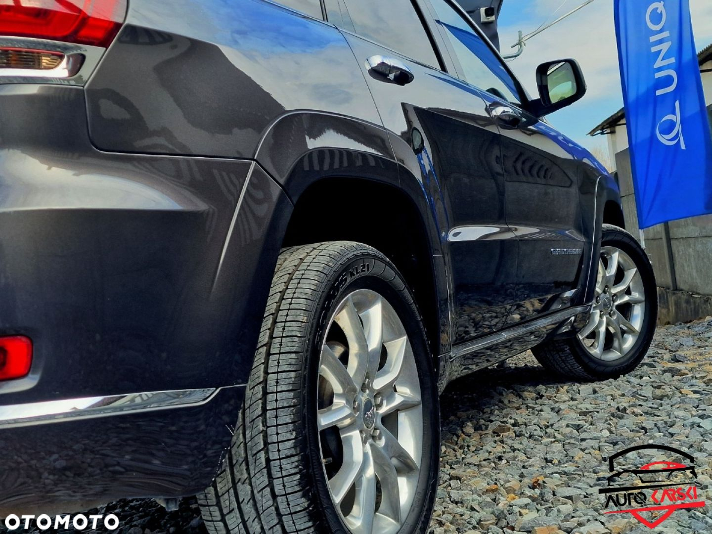 Jeep Grand Cherokee - 10