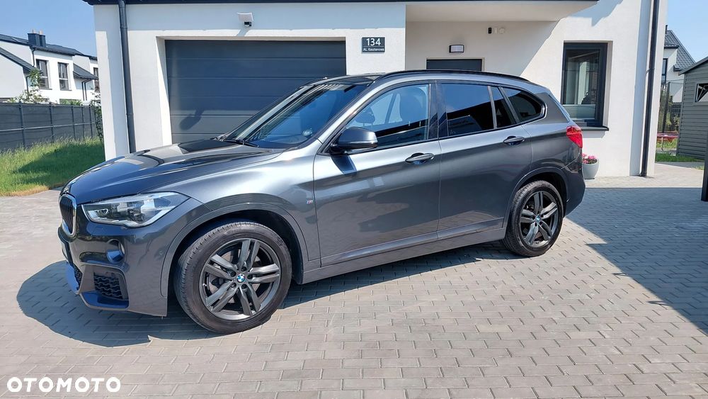 BMW X1 xDrive20i Advantage - 2