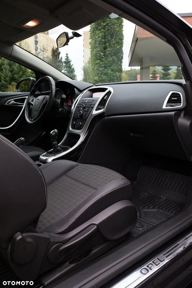 Opel Astra - 25