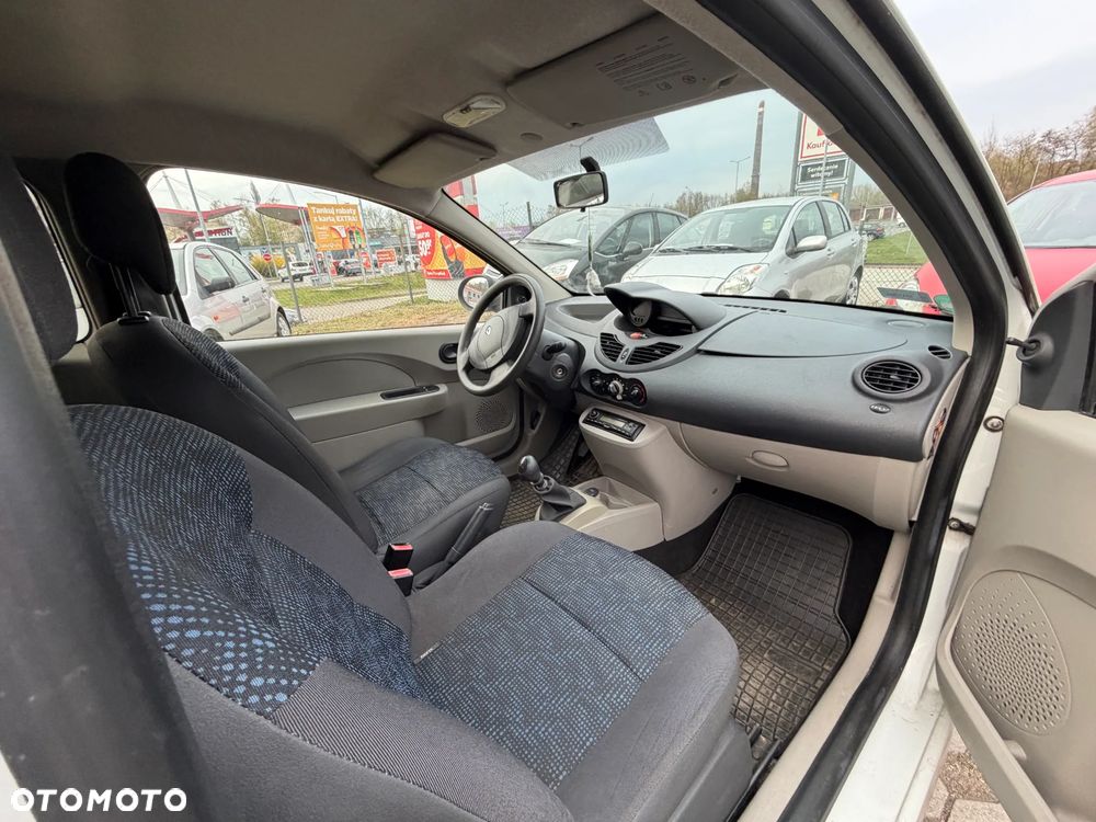 Renault Twingo 1.2 Authentique - 12