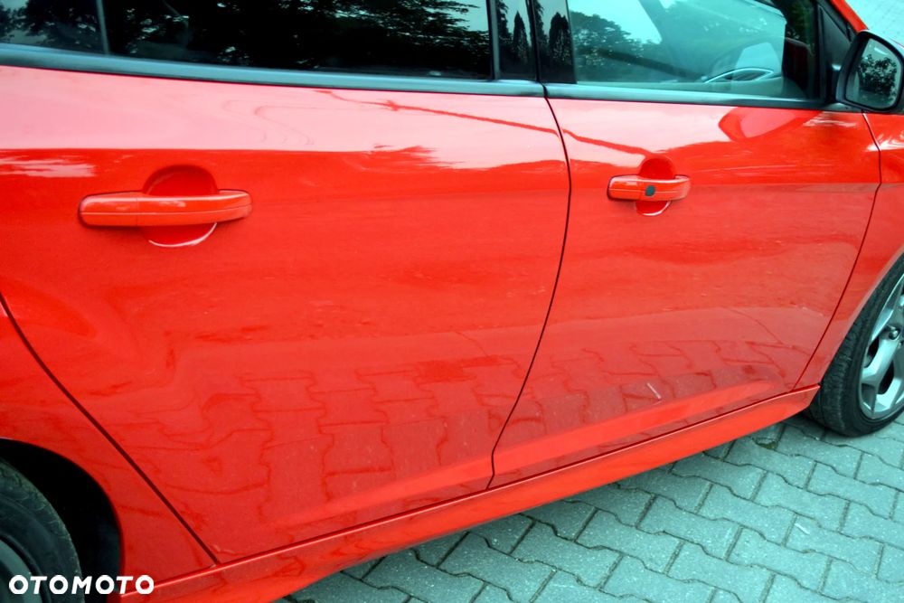 Ford Focus 2.0 EcoBoost ST mit Leder-Exclusiv-Paket - 11