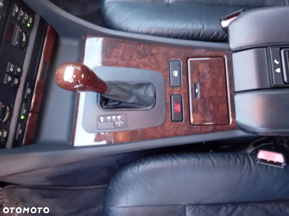 BMW Seria 7 740i V8 - 26