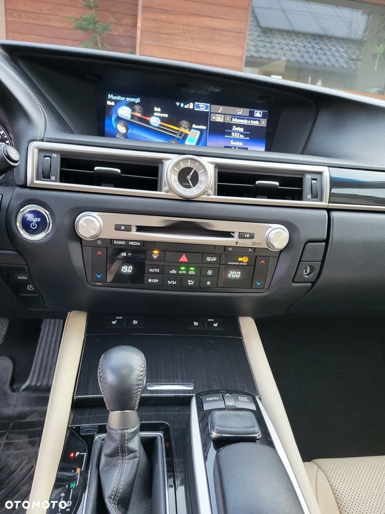 Lexus GS 300h Elite - 11