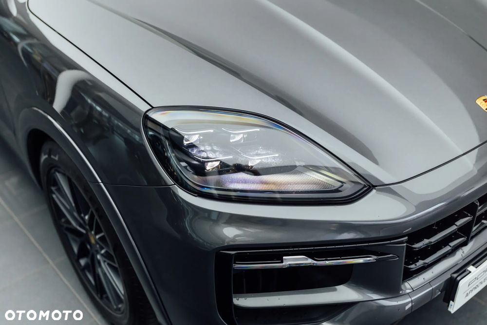 Porsche Cayenne Coupe S - 9