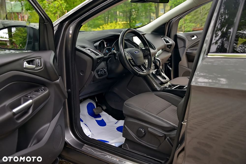 Ford Kuga 2.0 TDCi 4WD Titanium Plus - 24