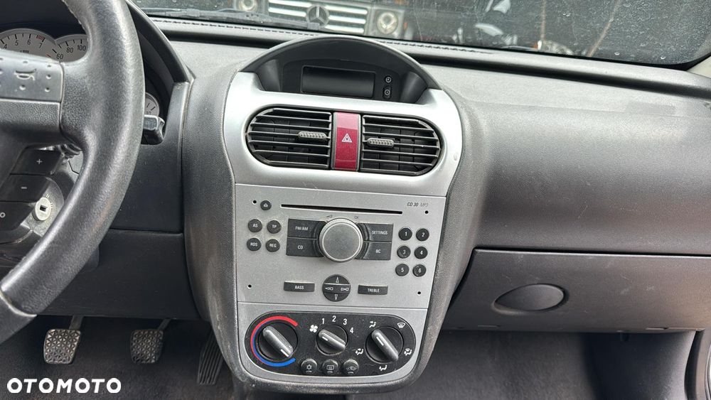Opel Corsa - 13
