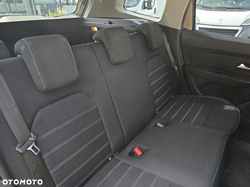 Dacia Duster 1.5 Blue dCi Prestige - 11