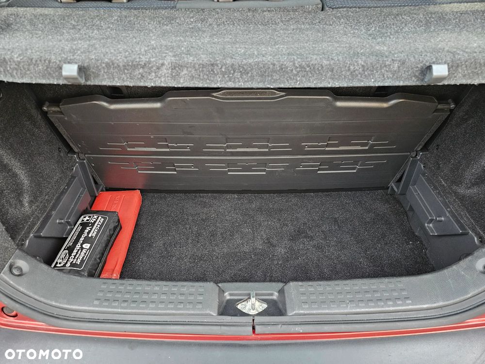 Suzuki Swift 1.3 Comfort dance - 24