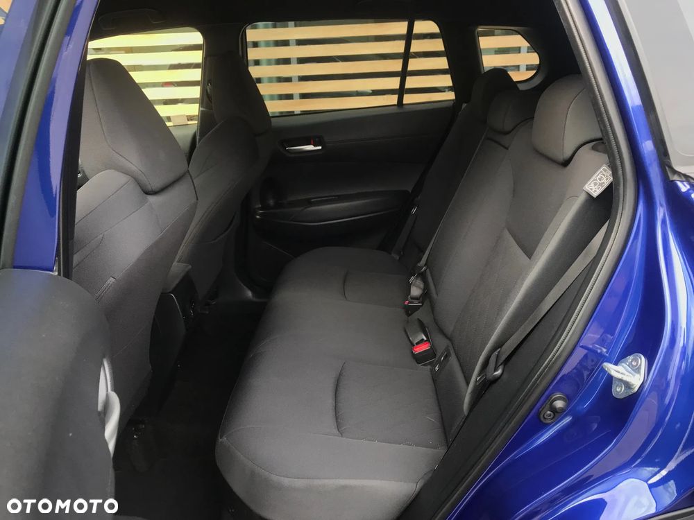 Toyota Corolla Cross 2.0 Hybrid Comfort - 17