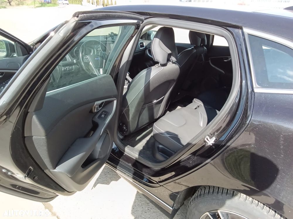 Volvo V40 D3 Momentum - 10