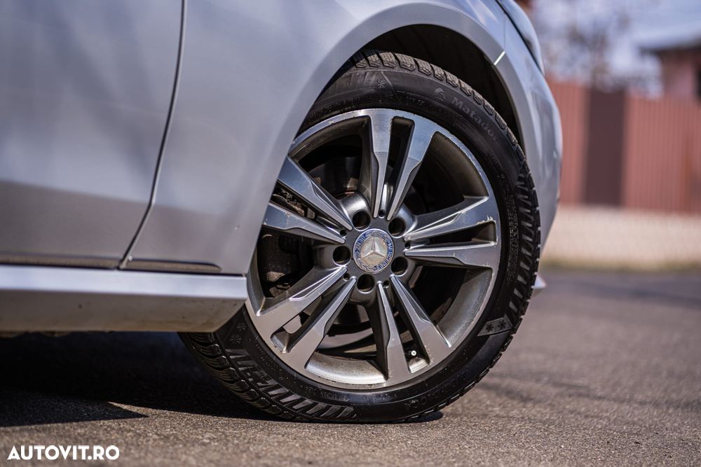 Mercedes-Benz E 220 BlueTEC BlueEFFICIENCY 7G-TRONIC Edition Avantgarde - 14