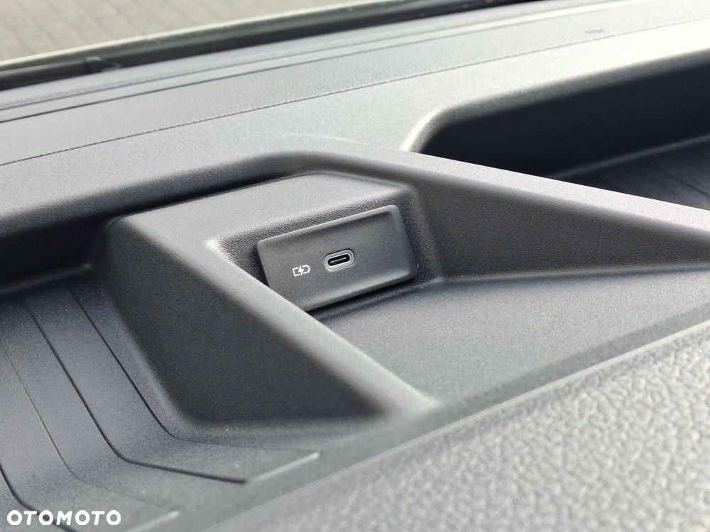 Volkswagen Crafter - 28