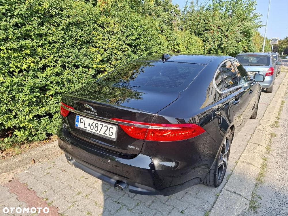 Jaguar XF 2.0 T Portfolio - 7