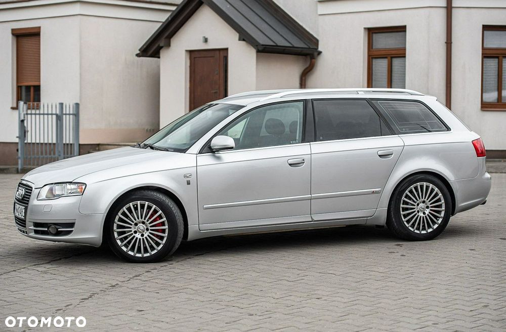 Audi A4 Avant 2.0T FSI Quattro - 12