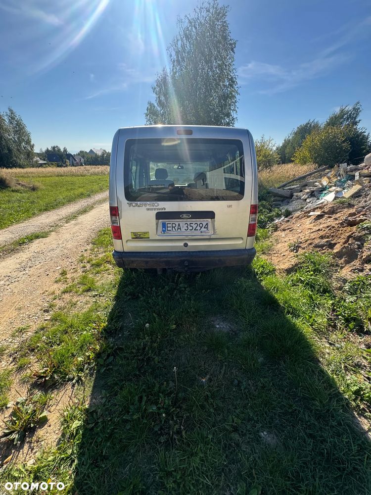 Ford Tourneo Connect 2003 photo 3