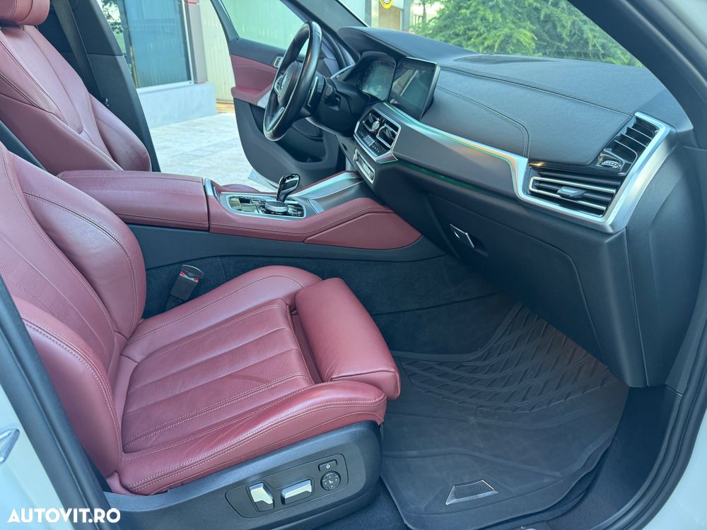 BMW X6 xDrive40i - 26