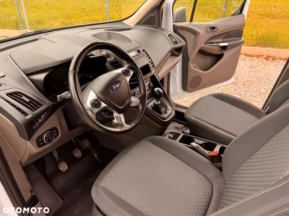 Ford Transit Connect - 13