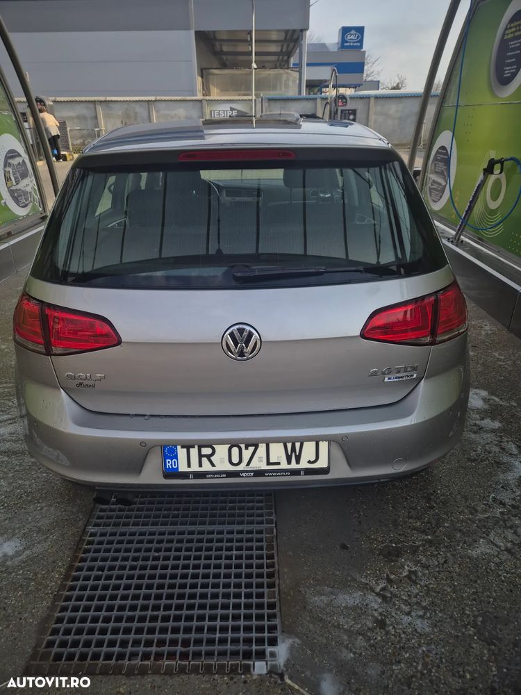 Volkswagen Golf 2.0 TDI 4Motion - 6