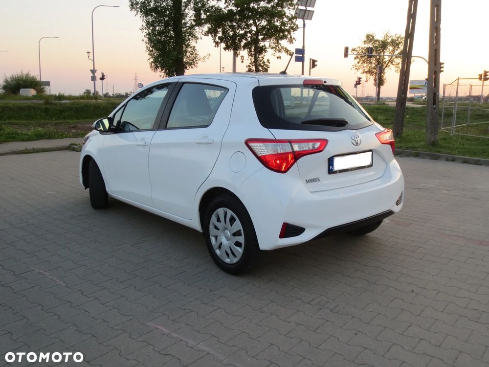 Toyota Yaris - 7