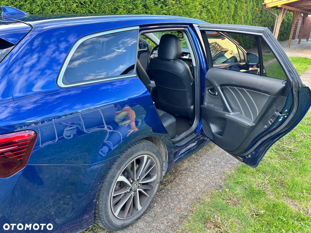 Toyota Avensis 1.8 Selection MS - 23