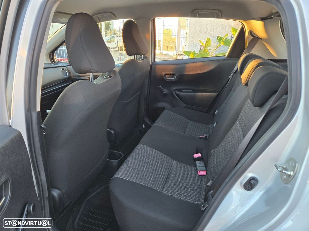 Toyota Yaris 1.4 D-4D Comfort+Navi - 7