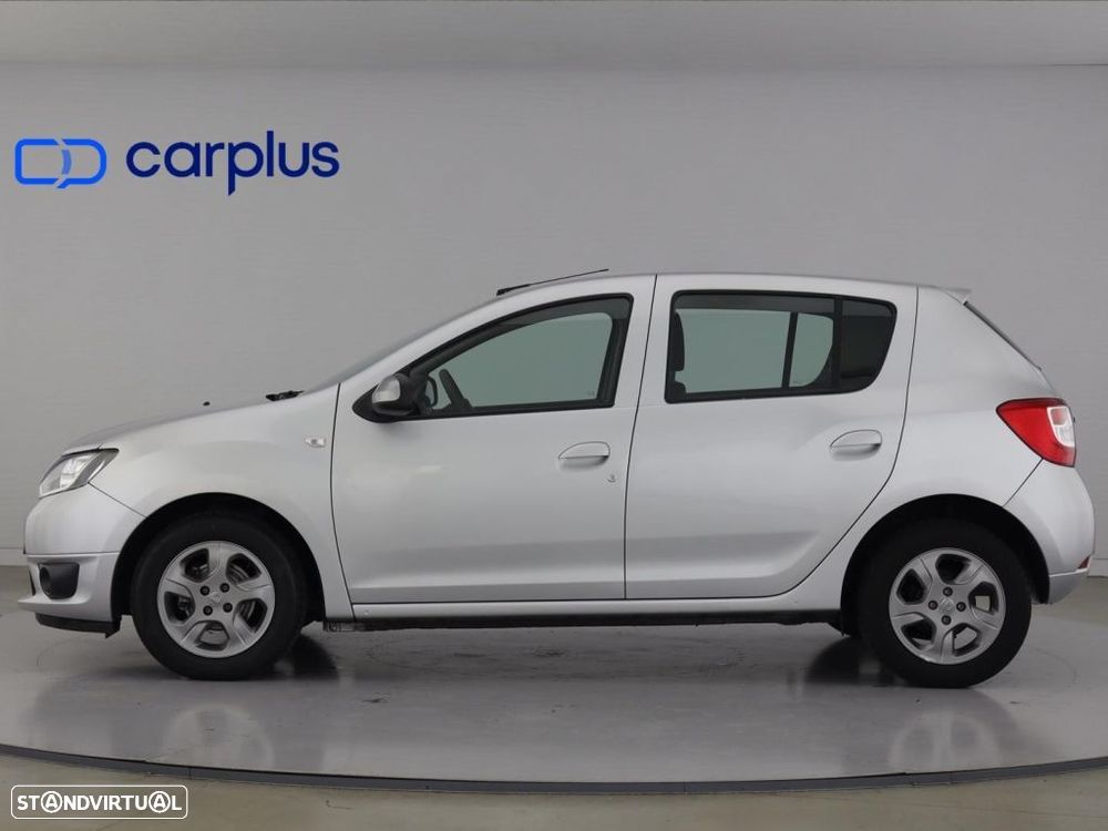Dacia Sandero - 4