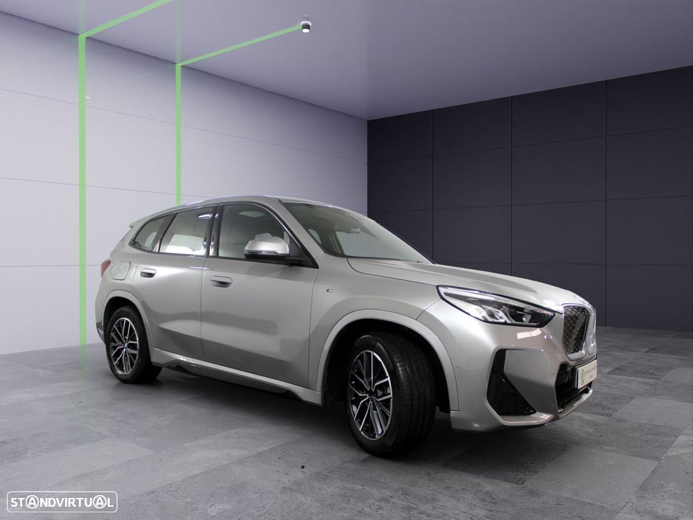 BMW iX1 eDrive20 M Sport Pack - 3