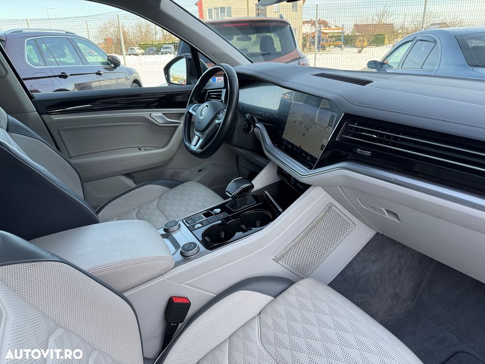 Volkswagen Touareg 3.0 V6 TDI 4Motion DPF Automatik Atmosphere - 18