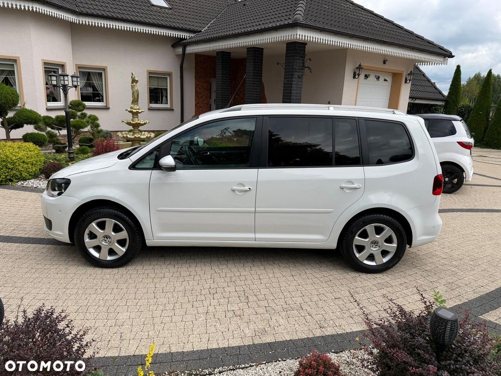 Volkswagen Touran 2.0 TDI DPF BlueMotion Technology DSG Life - 8
