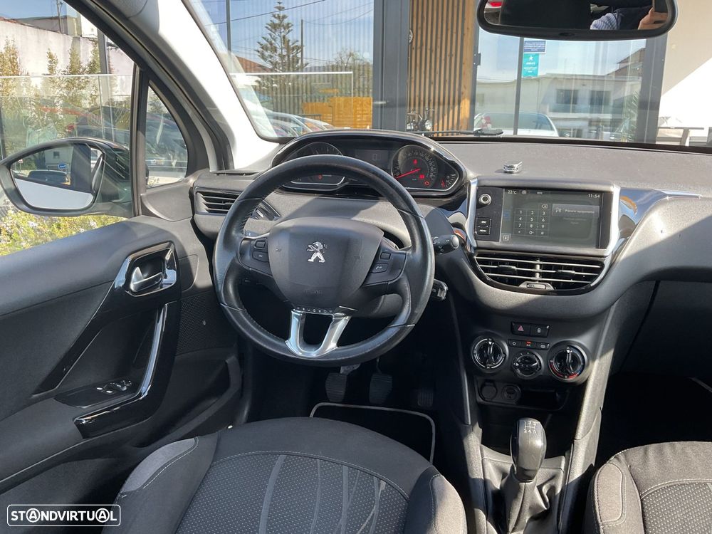 Peugeot 208 1.4 HDi Access - 28