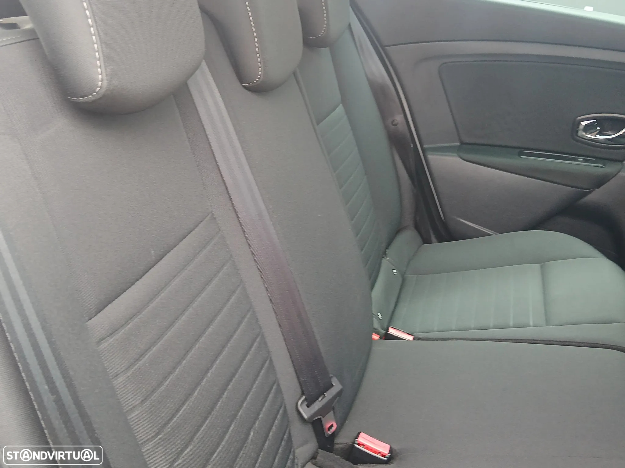 Renault Mégane Sport Tourer 1.5 dCi Limited SS - 19